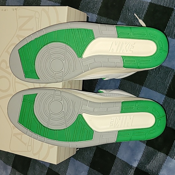 Brand New in BOX. Jordan 2s. Lucky Green . Size 14. Never been worn. - Picture 3 of 14